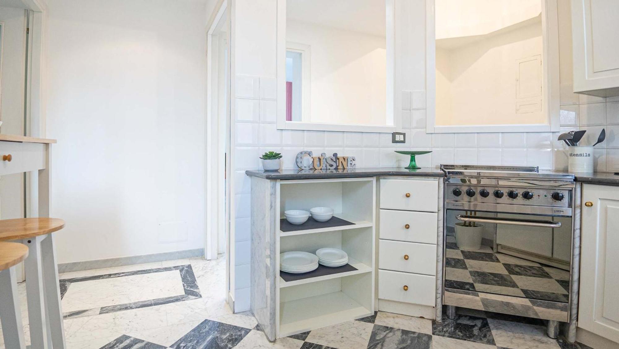 Easytopstay - Colonna Guest House — Photos 1